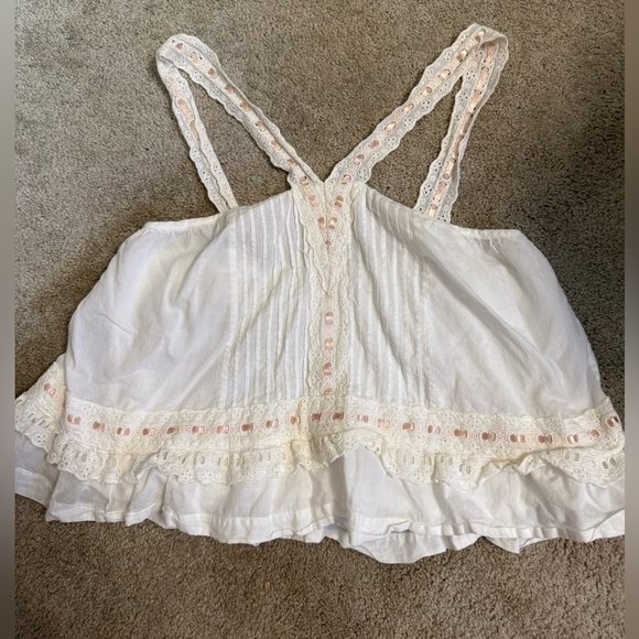 Tularosa Tops - Tularosa White Lace Camisole Top